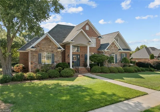 Photo 4 of Sale Pending at 134 Carrington Ln, Winston Salem, NC 27127 | MLS# 1227294 | Listing updated on 2026-09-10