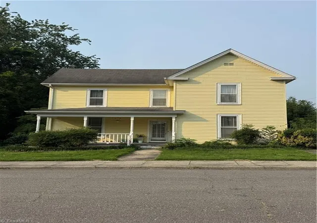 3rd image of 132 Orchard St, Mount Airy, NC 27030 | MLS# 1229218