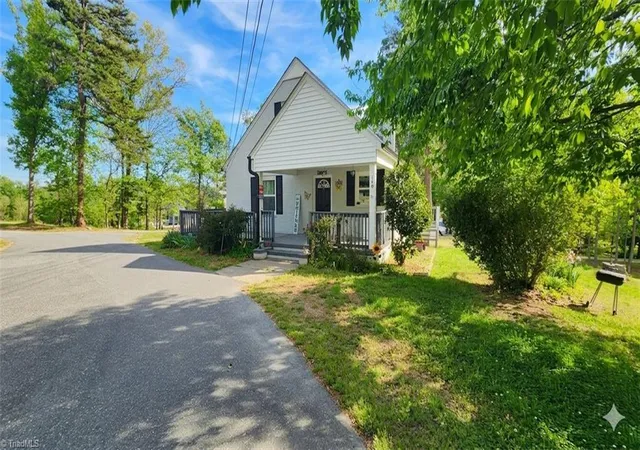 Homes for sale in Randleman, NC | 100 Daniels St, Randleman, NC 27317 | MLS# 1216465