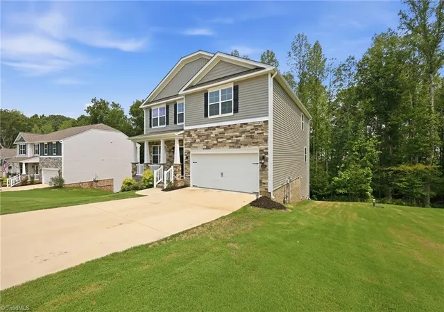 Photo 3 of Single family home for sale at 1056 Creedson Ct, Browns Summit, NC 27214 | MLS# 1229453 | Listing updated on 2026-09-24