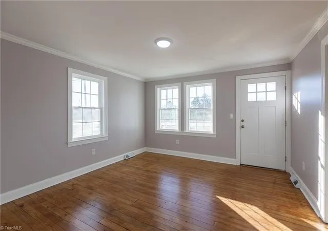 Photo 2 of Single family home for sale at 1517 Skeet Clb Rd, High Point, NC 27265 | MLS# 1226921 | Listing updated on 2026-09-11