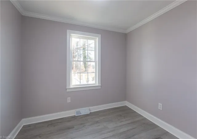 Photo 4 of Single family home for sale at 1517 Skeet Clb Rd, High Point, NC 27265 | MLS# 1226921 | Listing updated on 2026-09-11