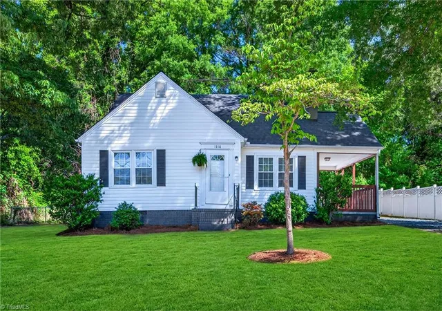 Homes for sale in Reidsville, NC | 1118 Woodleigh Cir, Reidsville, NC 27320 | MLS# 1218491