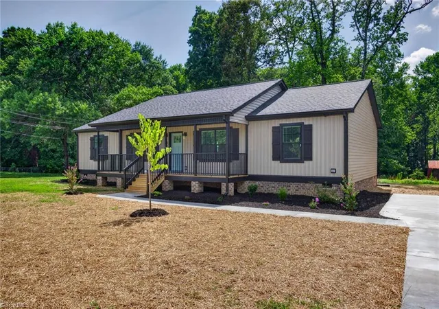Photo 3 of Manufactured home for sale at 1094 Kerner Rd, Kernersville, NC 27284 | MLS# 1227391 | Listing updated on 2026-09-15