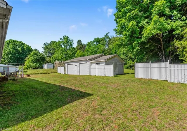 31st image of 310 Stewart Rd, Winston Salem, NC 27107 | MLS# 1222185
