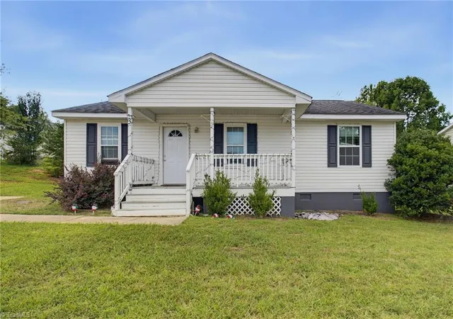 1st image of 3 Dan Hughes Ct, Greensboro, NC 27405 | MLS# 1233208