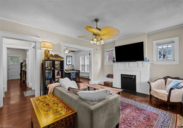 Photo 4 of Single family home for sale at 516 Julian St, Greensboro, NC 27406 | MLS# 1226749 | Listing updated on 2026-09-11