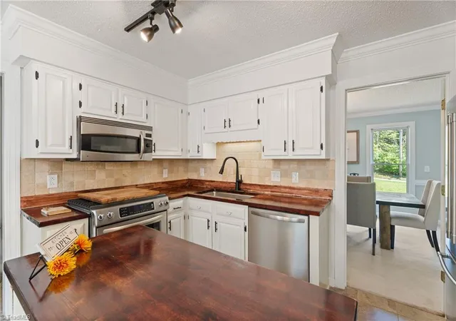 Photo 3 of Single family home for sale at 733 Old Mill Rd, High Point, NC 27265 | MLS# 1232887 | Listing updated on 2026-08-23