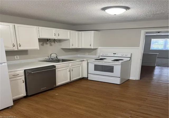Photo 3 of Single family home for sale at 1039 Turtle Rock Ln, Winston Salem, NC 27104 | MLS# 1220353 | Listing updated on 2026-07-09