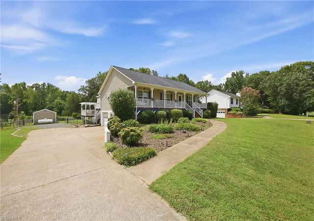 2nd image of 264 Reedy Creek Ct, Lexington, NC 27295 | MLS# 1233073