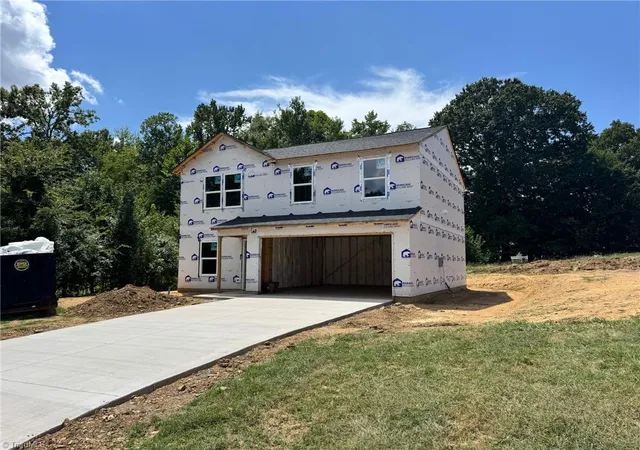 Photo 2 of Single family home for sale at 335 Frank Cherry St, Eden, NC 27288 | MLS# 1220490 | Listing updated on 2026-09-05