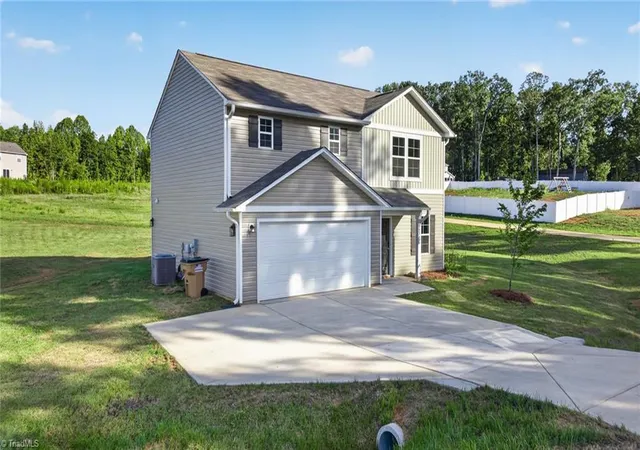 Photo 3 of Single family home for sale at 163 Paul Musgrave Rd, Lexington, NC 27292 | MLS# 1231560 | Listing updated on 2026-08-29