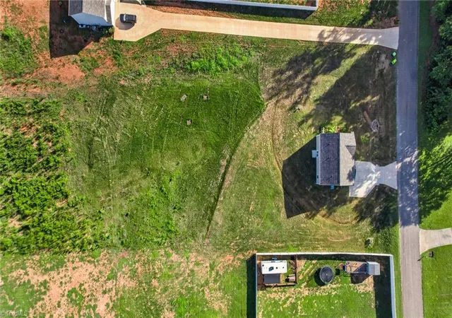 Photo 4 of Single family home for sale at 163 Paul Musgrave Rd, Lexington, NC 27292 | MLS# 1231560 | Listing updated on 2026-08-29