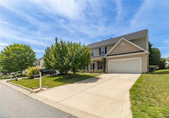 4th image of 3706 Single Leaf Cir, High Point, NC 27265 | MLS# 1225480