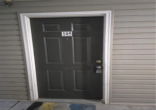 Photo 3 of Single family home for sale at 923 Windcastle Ln #105, Winston Salem, NC 27105 | MLS# 1220650 | Listing updated on 2026-07-10