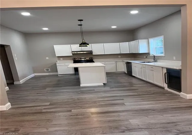 Photo 3 of Single family home for sale at 527 Denny St, High Point, NC 27262 | MLS# 1227455 | Listing updated on 2026-09-06