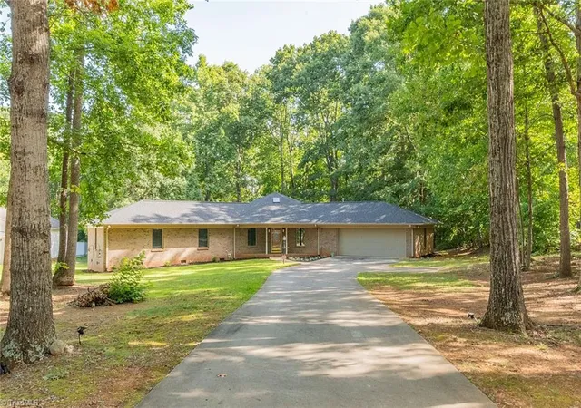 2nd image of 631 Mill Stream Ln, Lexington, NC 27292 | MLS# 1230569