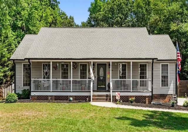 Photo 2 of Single family home for sale at 1906 Harris Dr, Greensboro, NC 27406 | MLS# 1226671 | Listing updated on 2026-09-13