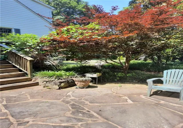 Photo 2 of Single family home for sale at 5810 Woodcliff Dr, Greensboro, NC 27410 | MLS# 1225658 | Listing updated on 2026-09-30