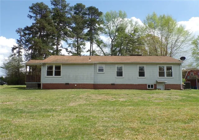 Photo 3 of Single family home for sale at 4711 Woody Ml Rd, Greensboro, NC 27406 | MLS# 1222221 | Listing updated on 2026-05-27