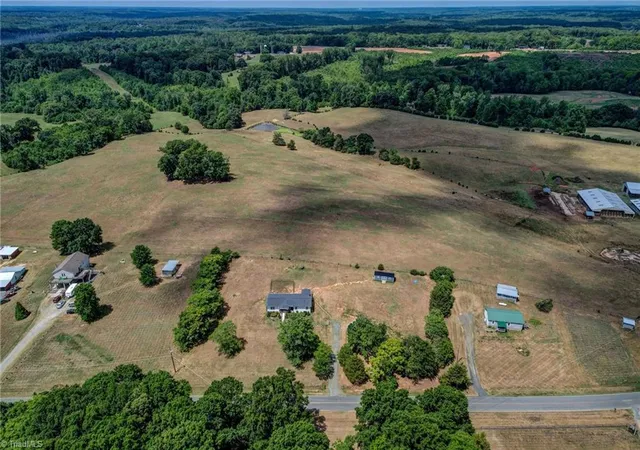 2nd image of 552 O Bryant Rd, Reidsville, NC 27320 | MLS# 1225614