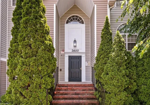 Photo 3 of Single family home for sale at 2600 Pennoak Way #M, Greensboro, NC 27407 | MLS# 1186992 | Listing updated on 2026-10-01