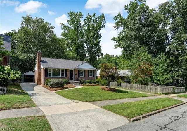 3rd image of 2631 Beechwood St, Greensboro, NC 27403 | MLS# 1229287