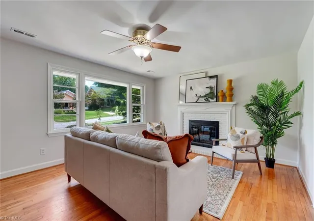4th image of 2631 Beechwood St, Greensboro, NC 27403 | MLS# 1229287