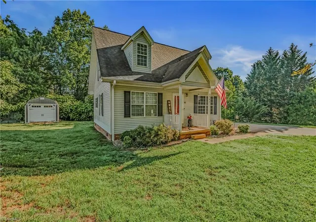 Homes for sale in Elkin, NC | 145 Wisconsin Ave, Elkin, NC 28621 | MLS# 1223412