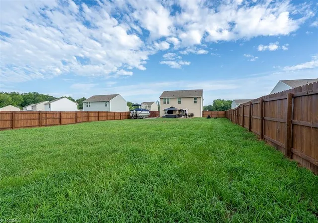 Photo 3 of Sale Pending at 417 Sundial Dr, Lexington, NC 27295 | MLS# 1233465 | Listing updated on 2026-09-01