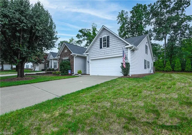 Photo 3 of Single family home for sale at 24 Wheelwright Ct, Greensboro, NC 27455 | MLS# 1228653 | Listing updated on 2026-09-16