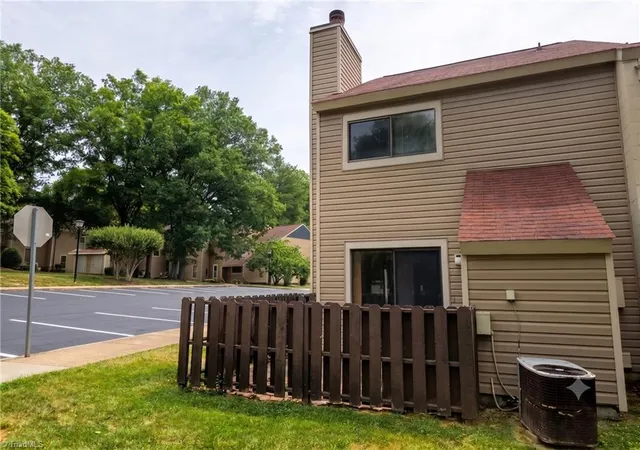 3rd image of 217 Village Ln #H, Greensboro, NC 27409 | MLS# 1225123