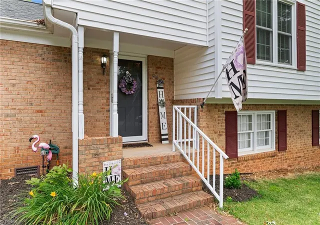 Homes for sale in Reidsville, NC | 201 Kingwood Rd, Reidsville, NC 27320 | MLS# 1219262
