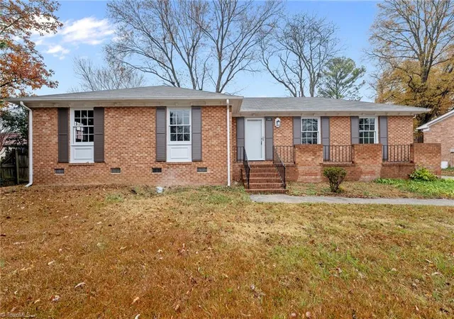 Homes for sale in Greensboro, NC | 2403 Four Seasons Blvd, Greensboro, NC 27407 | MLS# 1203069