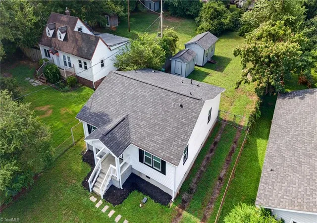 Photo 1 of Single family home for sale at 918 Beaumont Ave, High Point, NC 27260 | MLS# 1228094 | Listing updated on 2026-09-15