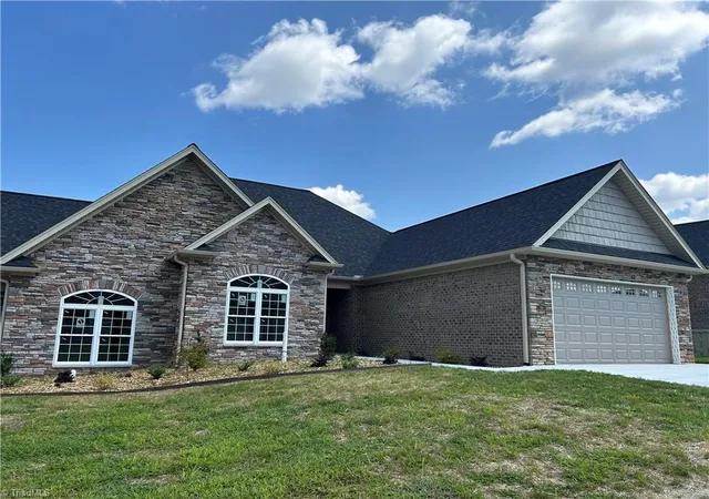 3rd image of 125 Greystone Ln, Mount Airy, NC 27030 | MLS# 1184892