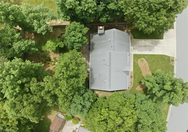 46th image of 4200 Brentonshire Ln, High Point, NC 27265 | MLS# 1222352