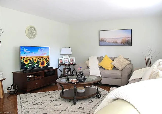 4th image of 203 Capistrano Dr, Winston Salem, NC 27103 | MLS# 1217879