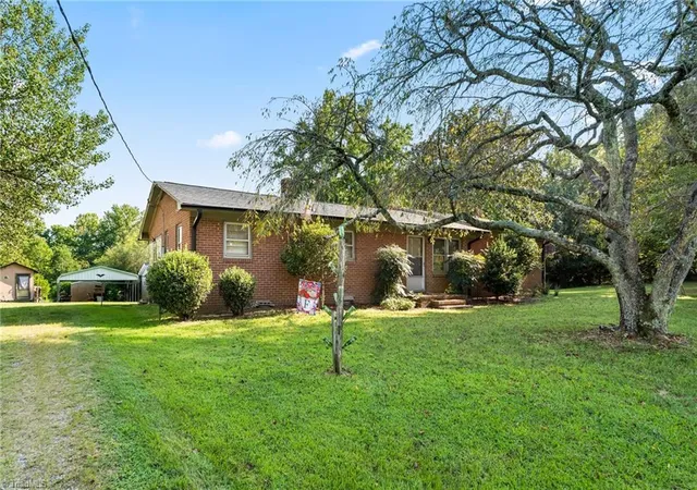 Photo 2 of Single family home for sale at 2294 N Old Greensboro Rd, High Point, NC 27265 | MLS# 1233824 | Listing updated on 2026-09-13