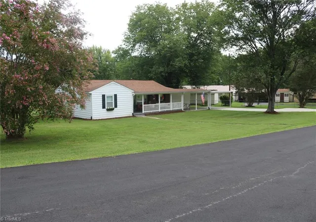 1st image of 106 Mohawk Dr, King, NC 27021 | MLS# 1230740