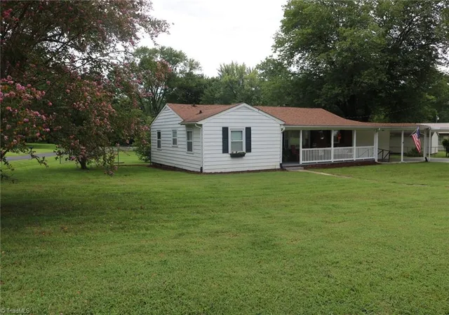 5th image of 106 Mohawk Dr, King, NC 27021 | MLS# 1230740