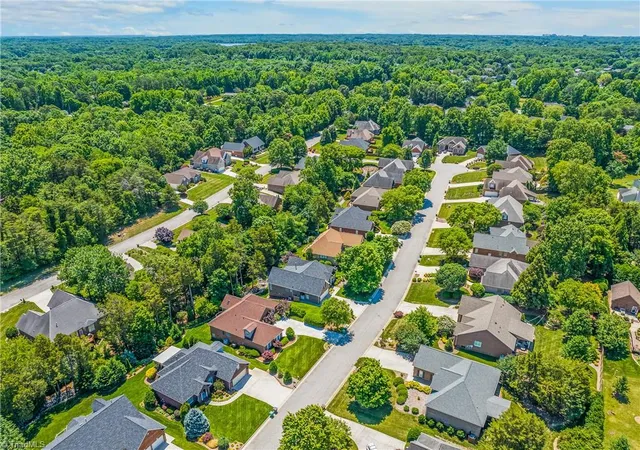 Homes for sale in High Point, NC | 4324 Poplar Creek Ln, High Point, NC 27265 | MLS# 1224865