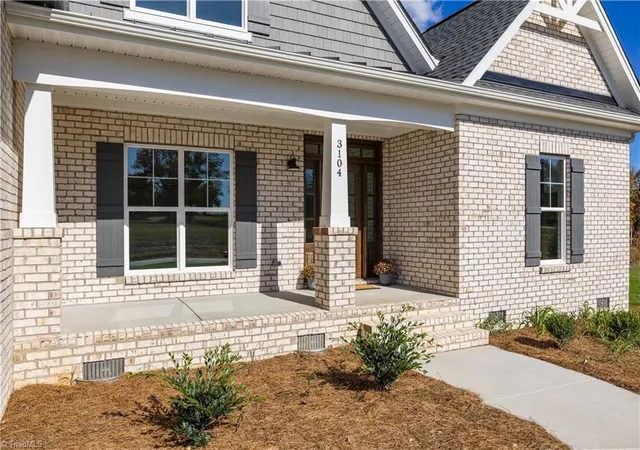 Photo 2 of Sale Pending at 3105 Pasture View Dr, Summerfield, NC 27358 | MLS# 1218458 | Listing updated on 2026-05-06