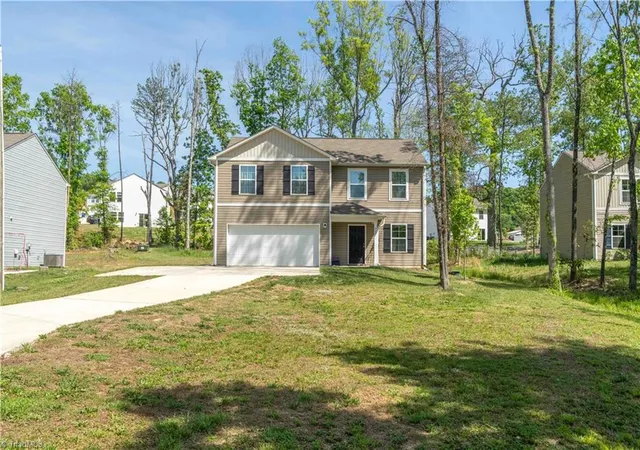 Homes for sale in Denton, NC | 560 N Main St, Denton, NC 27239 | MLS# 1216543
