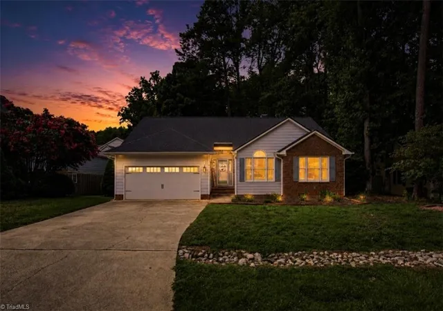 Photo 1 of Sale Pending at 4640 Holly Brk Dr, Apex, NC 27539 | MLS# 1227771 | Listing updated on 2026-09-18