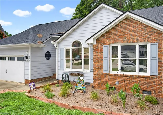 Photo 3 of Sale Pending at 4640 Holly Brk Dr, Apex, NC 27539 | MLS# 1227771 | Listing updated on 2026-09-18