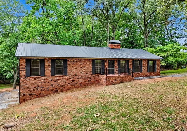 4th image of 3318 Oak Ridge Rd, Summerfield, NC 27358 | MLS# 1226035