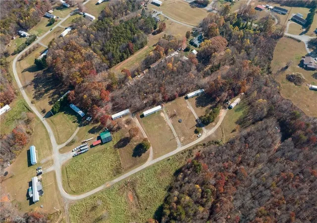 3rd image of 9076 Alleghany Ln, Pilot Mountain, NC 27041 | MLS# 1202041
