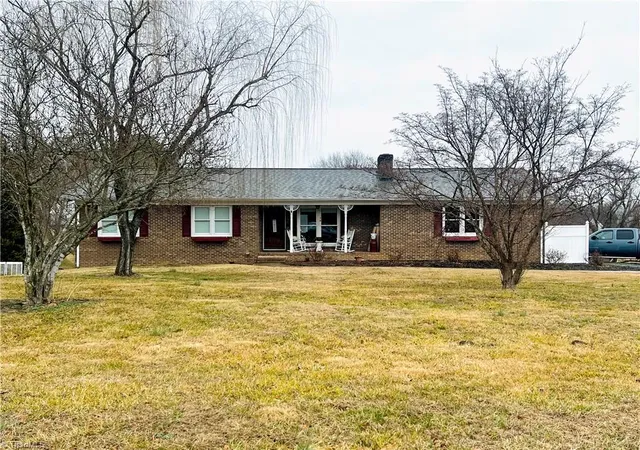 Photo 1 of Single family home for sale at 417 Fulton Ave, Mount Airy, NC 27030 | MLS# 1209726 | Listing updated on 2026-09-03