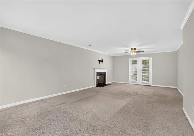 Photo 4 of Single family home for sale at 4700 Pine Holw Ln, Greensboro, NC 27410 | MLS# 1229102 | Listing updated on 2026-10-19